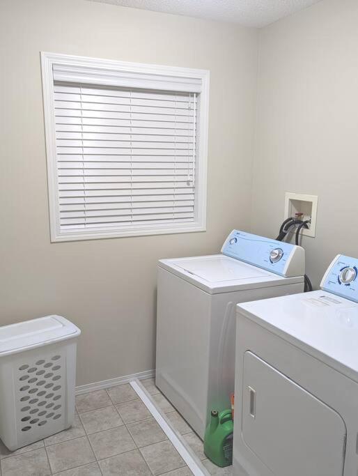 Holiday home Beautiful & Quiet Location! Edmonton